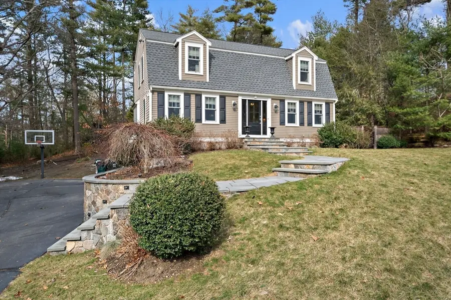 66 Simmons Dr, Duxbury, MA 02332 - #2