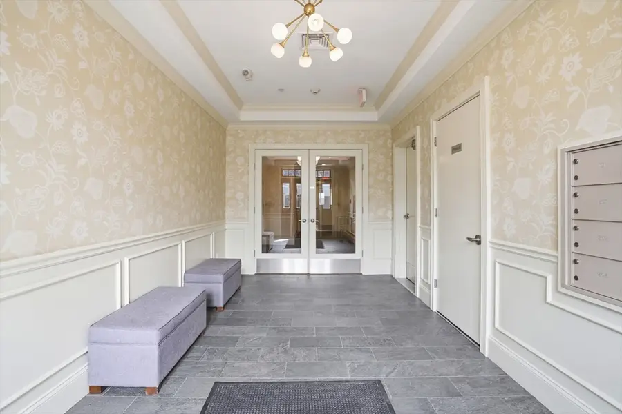 315 Highland Ave #101, Somerville, MA 02144 - #3