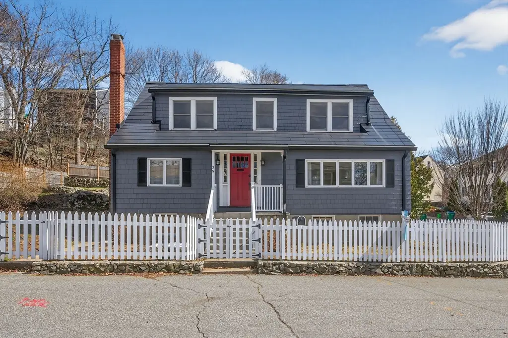 29 Fellsview Ave, Medford, MA 02155 - #1