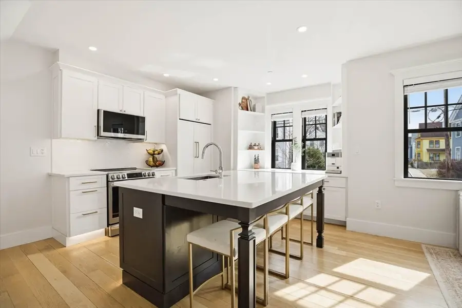 131 Prospect St #B, Newburyport, MA 01950 - #3