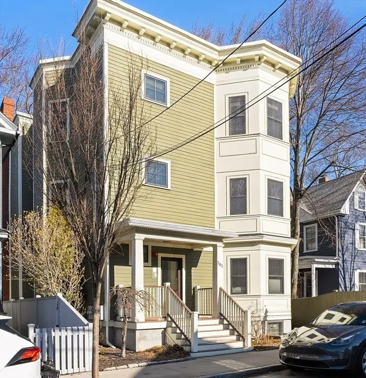 201 Pearl Street #2, Cambridge, MA 02139 - #3