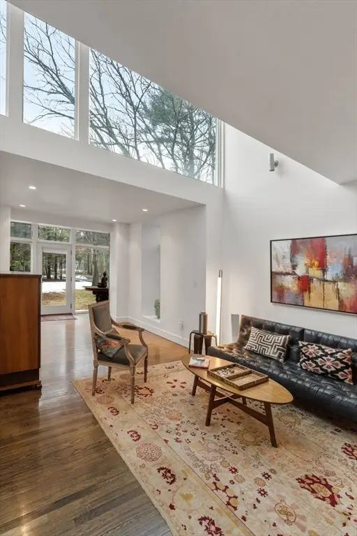 160 Granite St, Medfield, MA 02052