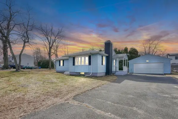 116 Carr St, Springfield, MA 01118