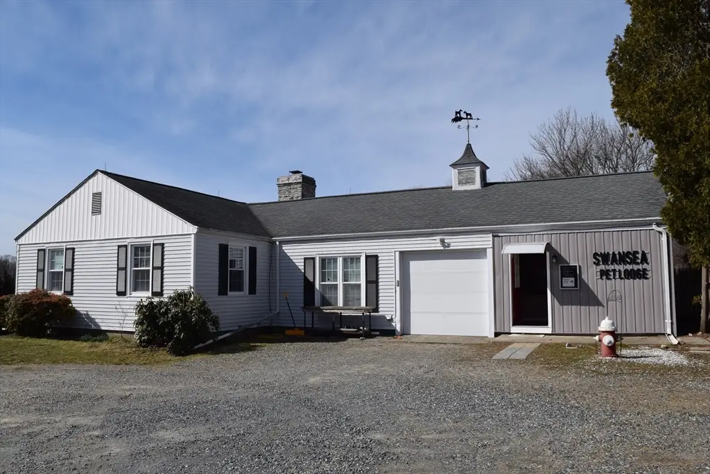 475 Cedar Ave, Swansea, MA 02777 - #1