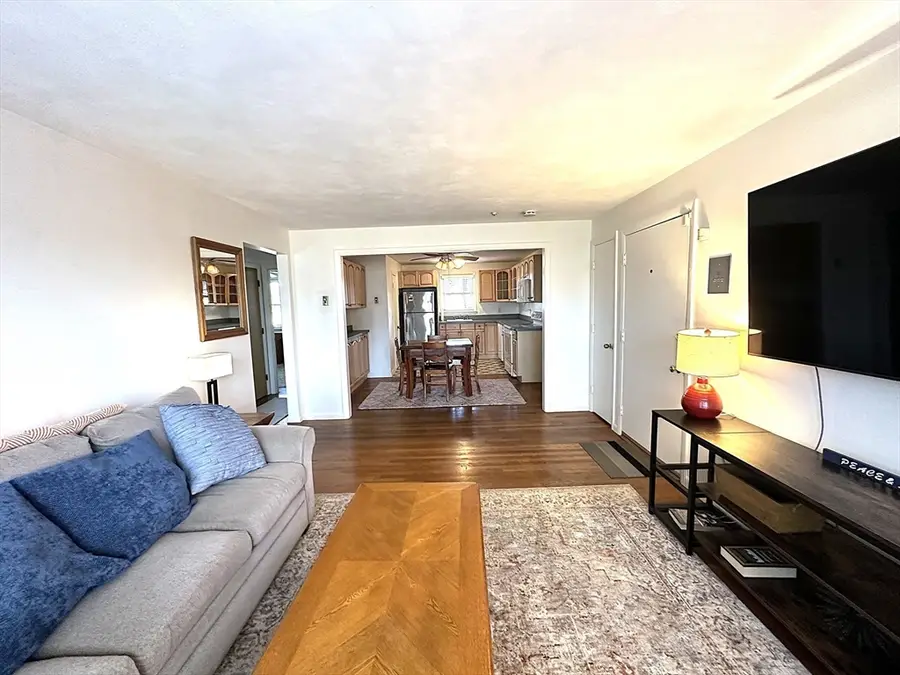 462 Nahatan St #C5, Norwood, MA 02062 - #3