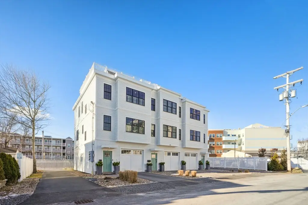 10 Berkley Rd #A, Hull, MA 02045 - #1