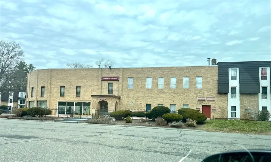 11 Shadowbrook Ln #8, Milford, MA 01757 - #3