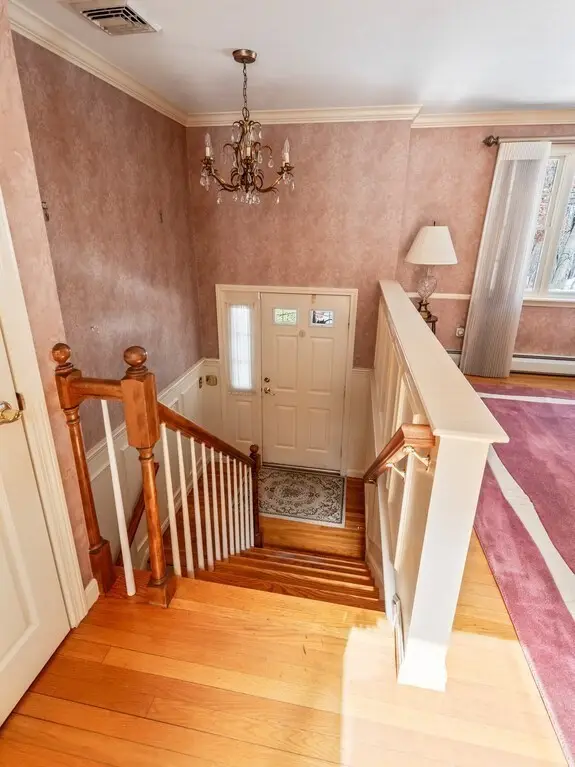 4 Athens St, Auburn, MA 01501 - #3