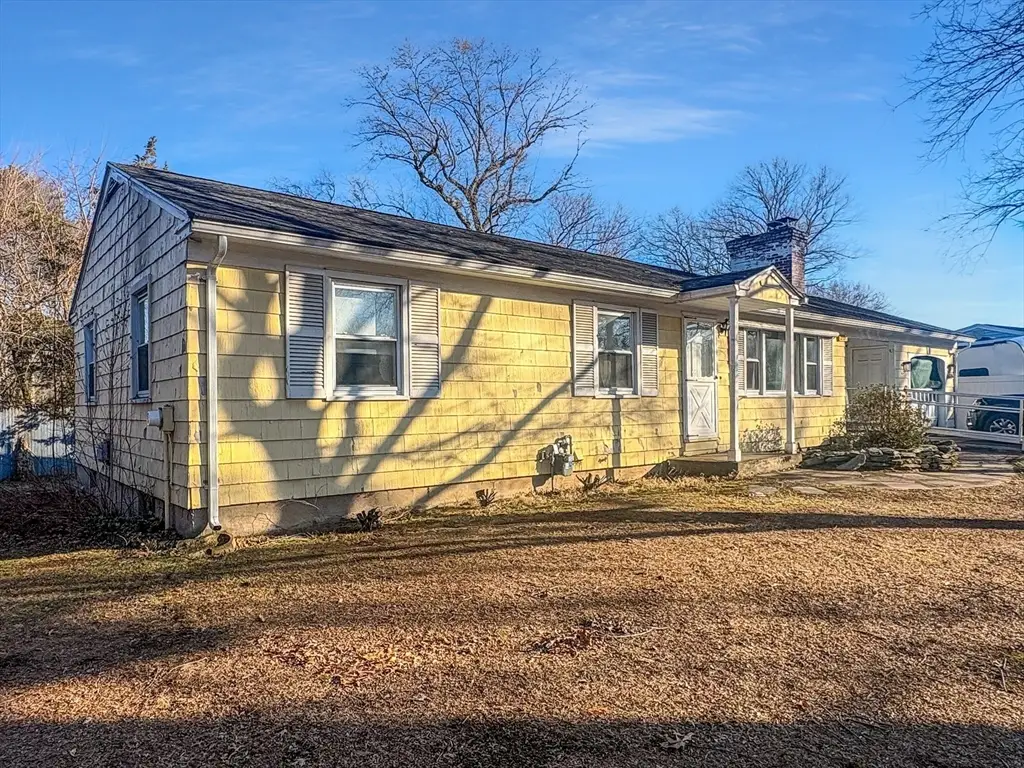 17 Vincent Drive, West Springfield, MA 01089 - #1