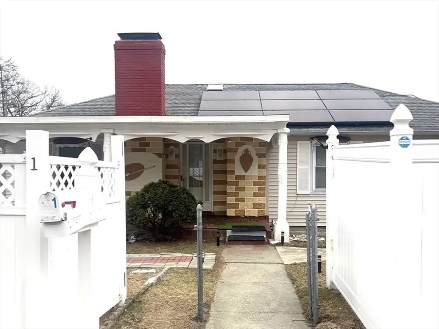 1 Rockland Road Ct, Auburn, MA 01501 - #2