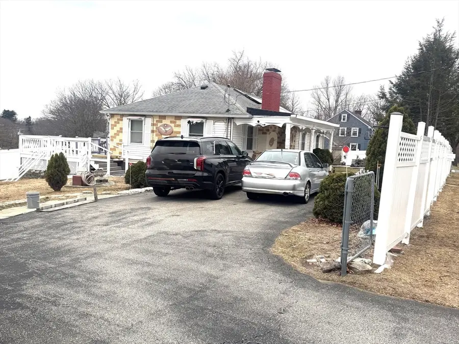 1 Rockland Road Ct, Auburn, MA 01501 - #3