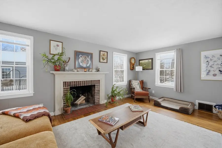 357 Maple Rd, Longmeadow, MA 01106 - #2