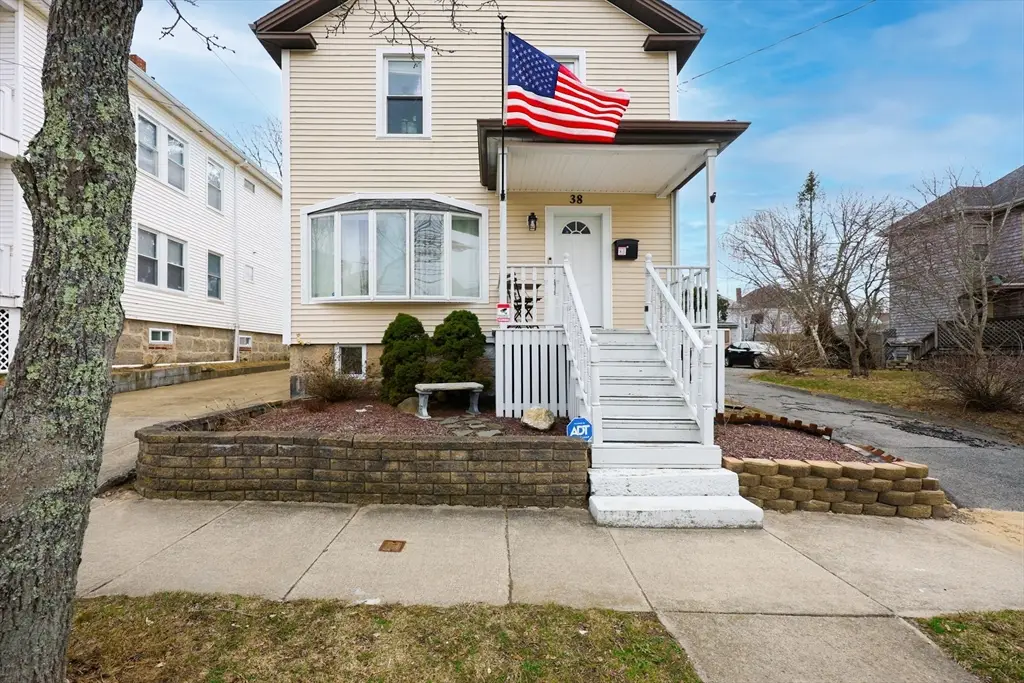 38 Willard St, New Bedford, MA 02744 - #1