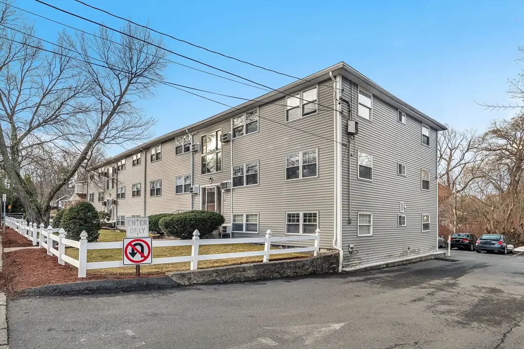 177 Franklin St #2, Stoneham, MA 02180 - #1