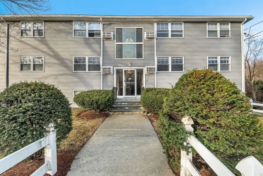 177 Franklin St #2, Stoneham, MA 02180 - #3