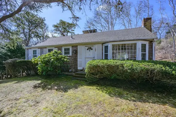 152 Emery Ln, Chatham, MA 02650