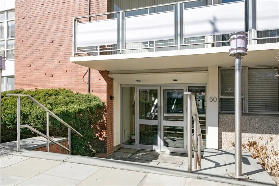 50 Park St #38, Brookline, MA 02446 - #2