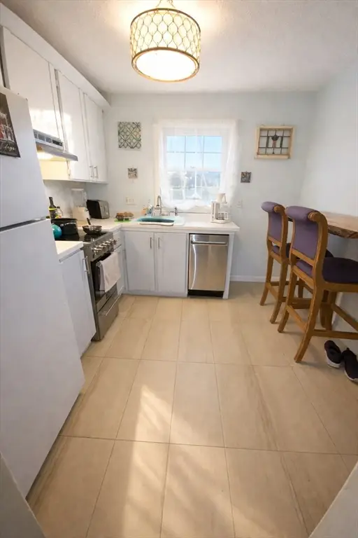 32 Colony Rd #1A, West Springfield, MA 01089 - #3