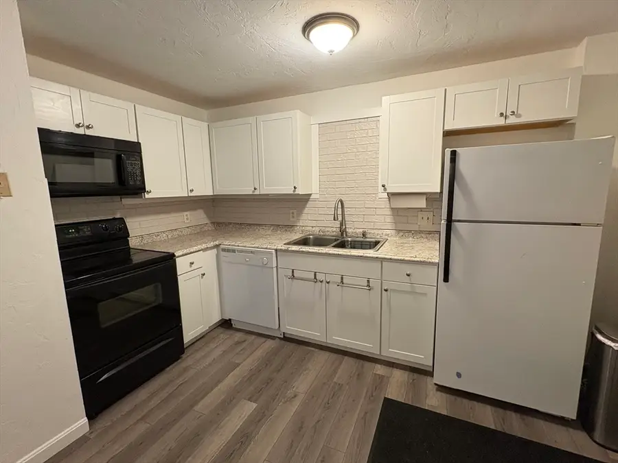 48 Gibbs St #2-1B, Worcester, MA 01607 - #3