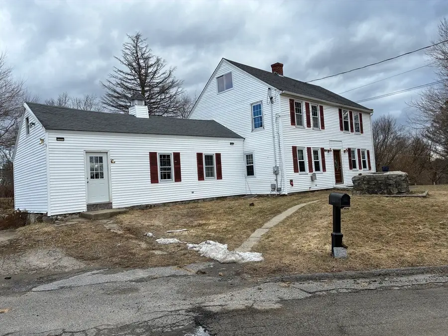 28 Curtis Hill Rd, Charlton, MA 01507 - #3