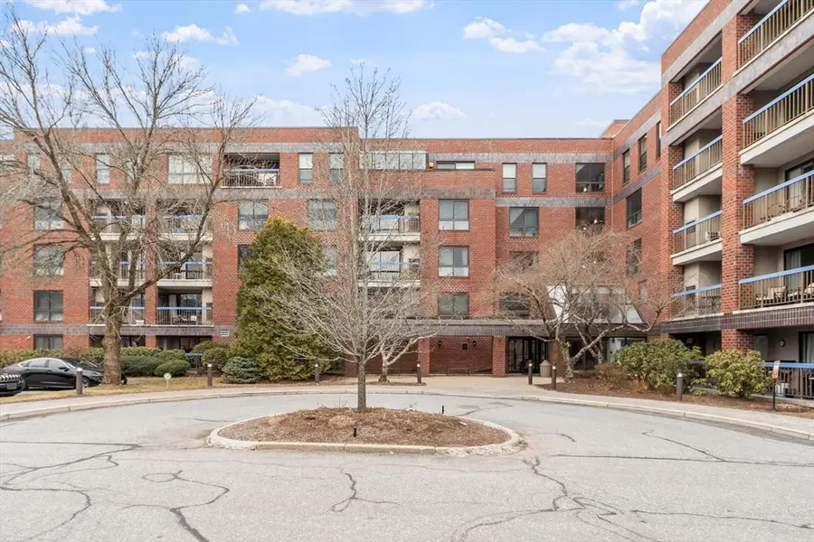 22 Railroad St #504, Andover, MA 01810 - #2