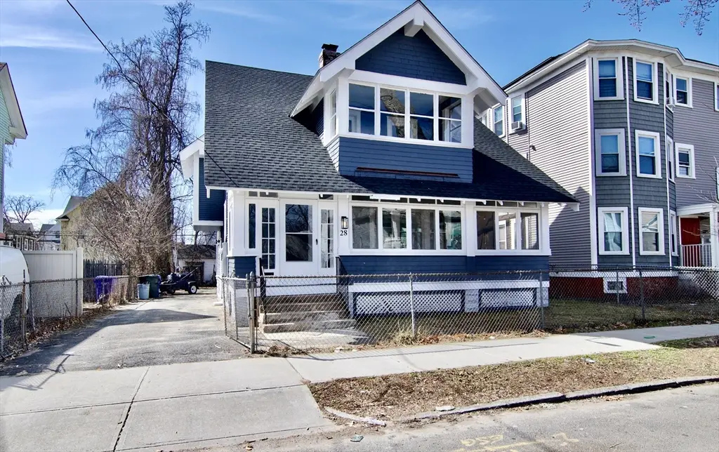 28 Bristol St, Springfield, MA 01109 - #1