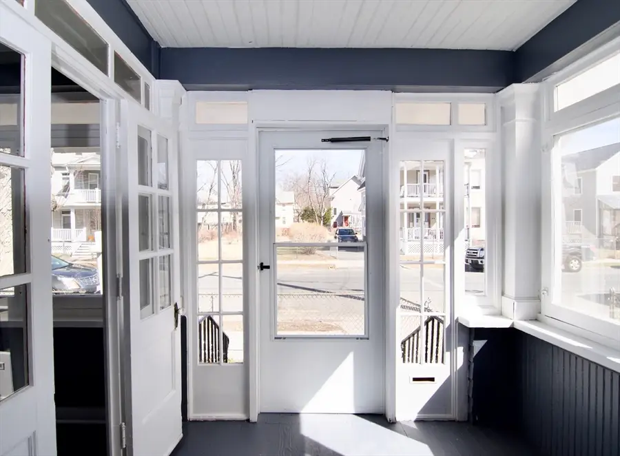 28 Bristol St, Springfield, MA 01109 - #3