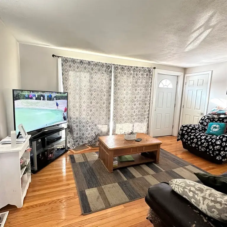 50-52 Booth St, Ludlow, MA 01056 - #2