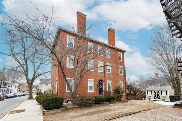 23 Charter St. #3, Newburyport, MA 01950