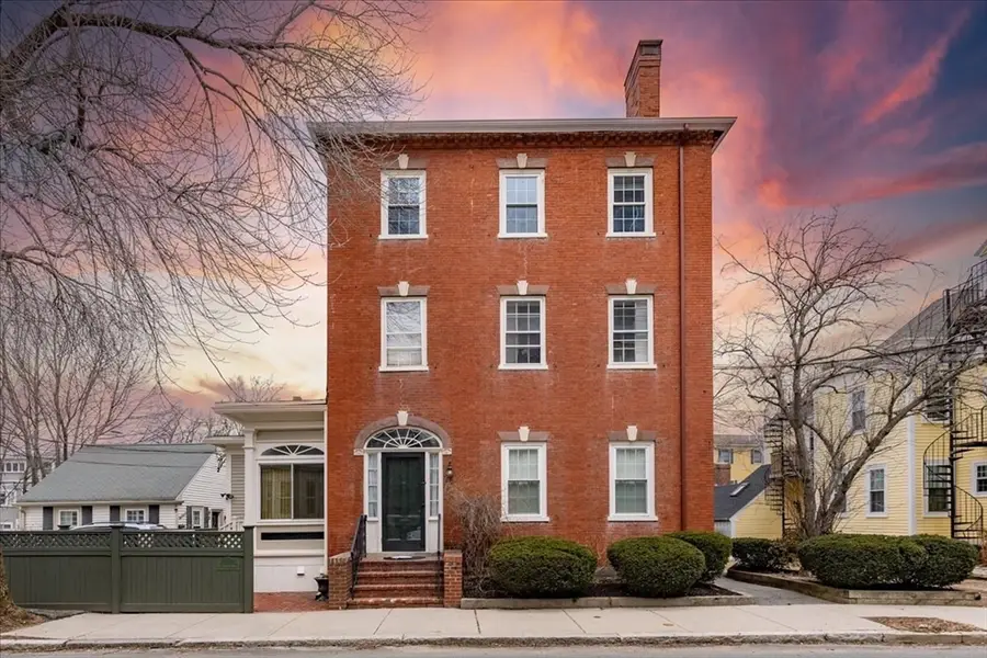 23 Charter St. #3, Newburyport, MA 01950 - #3