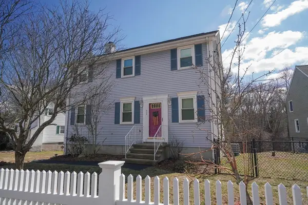 93 A Lexington St, Burlington, MA 01803
