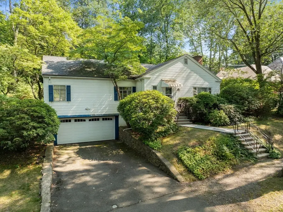 130 Fairway Rd, Brookline, MA 02467 - #3