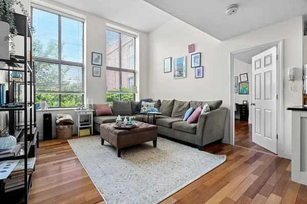 841 Parker St #203, Boston, MA 02120