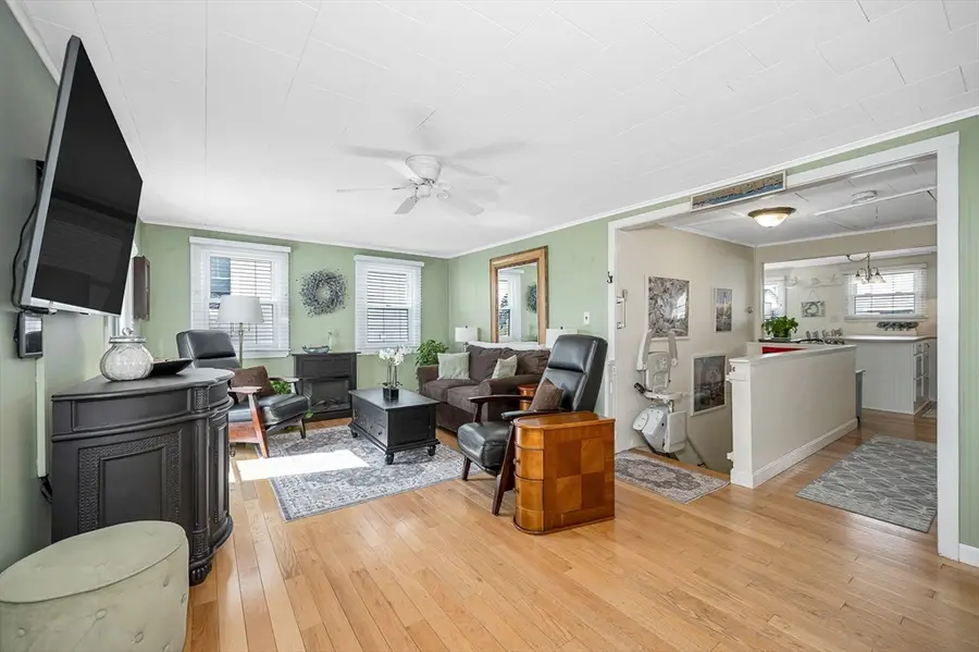 23 11th St W, Salisbury, MA 01952 - #3