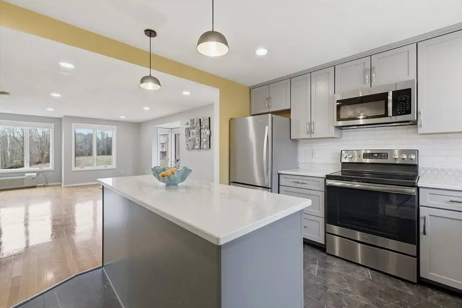 575 Bridge Road #11-8, Northampton, MA 01062 - #3