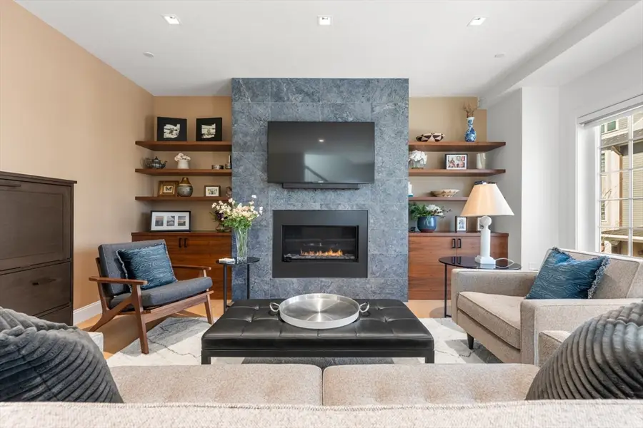 21 Crowninshield Rd #21, Brookline, MA 02446 - #2