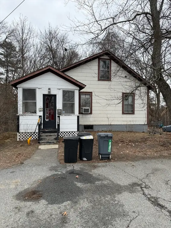 17 B St, Chelmsford, MA 01824