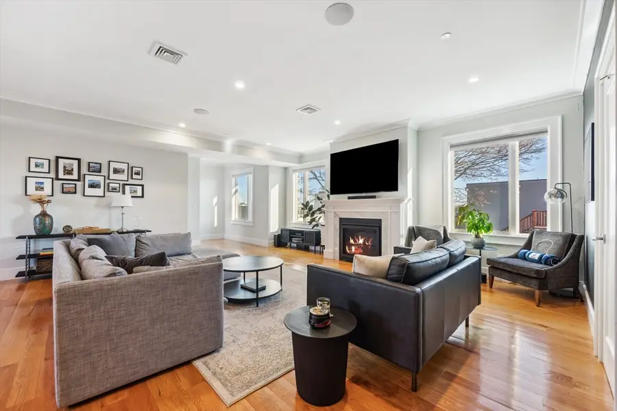 17 Vinton Street #PH, Boston, MA 02127 - #3