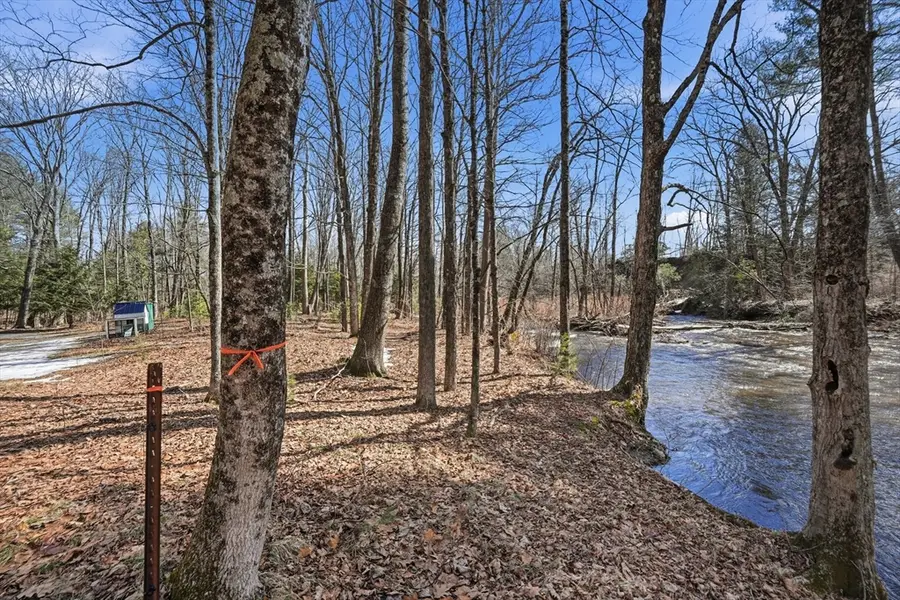 5 Torrey St, Easthampton, MA 01027 - #3