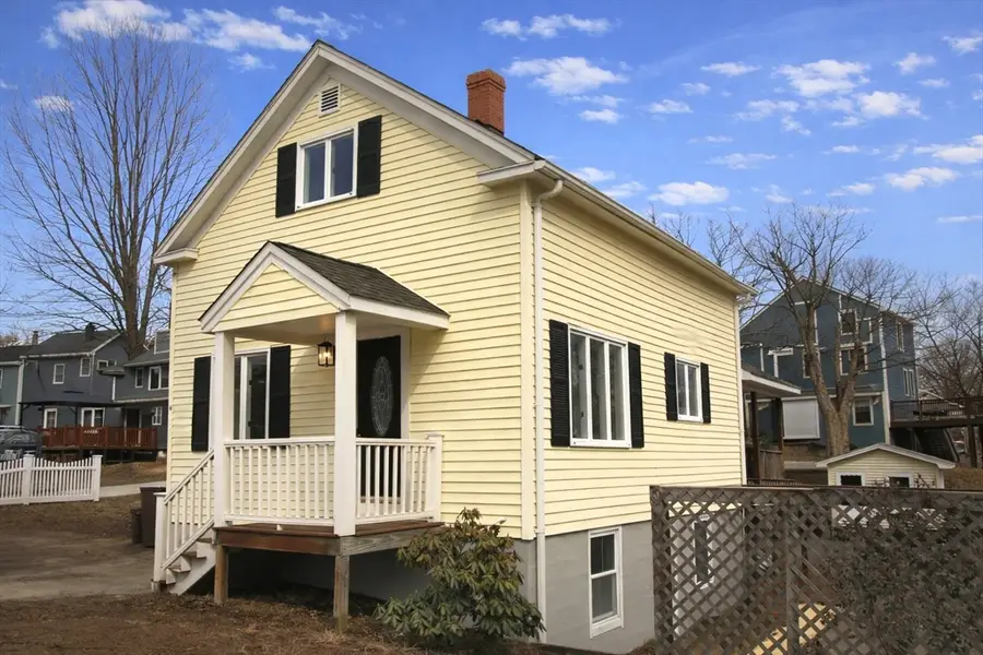 4 Larnard Ct, Amesbury, MA 01913 - #2