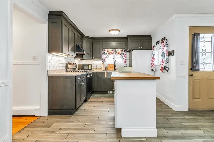 116 Weare St, Lawrence, MA 01843 - #2