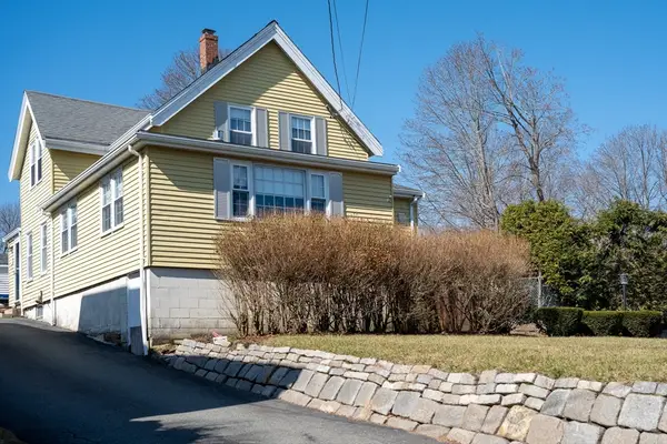 18 Hobart St, Braintree, MA 02184