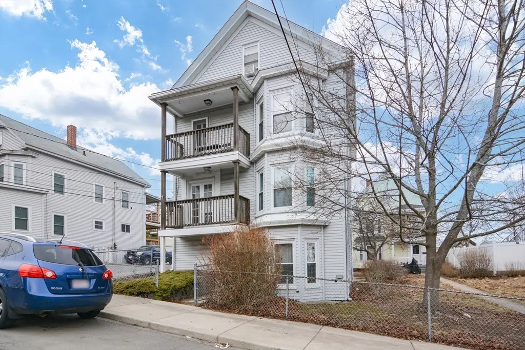 23 Grove St #1-1, Haverhill, MA 01832 - #1