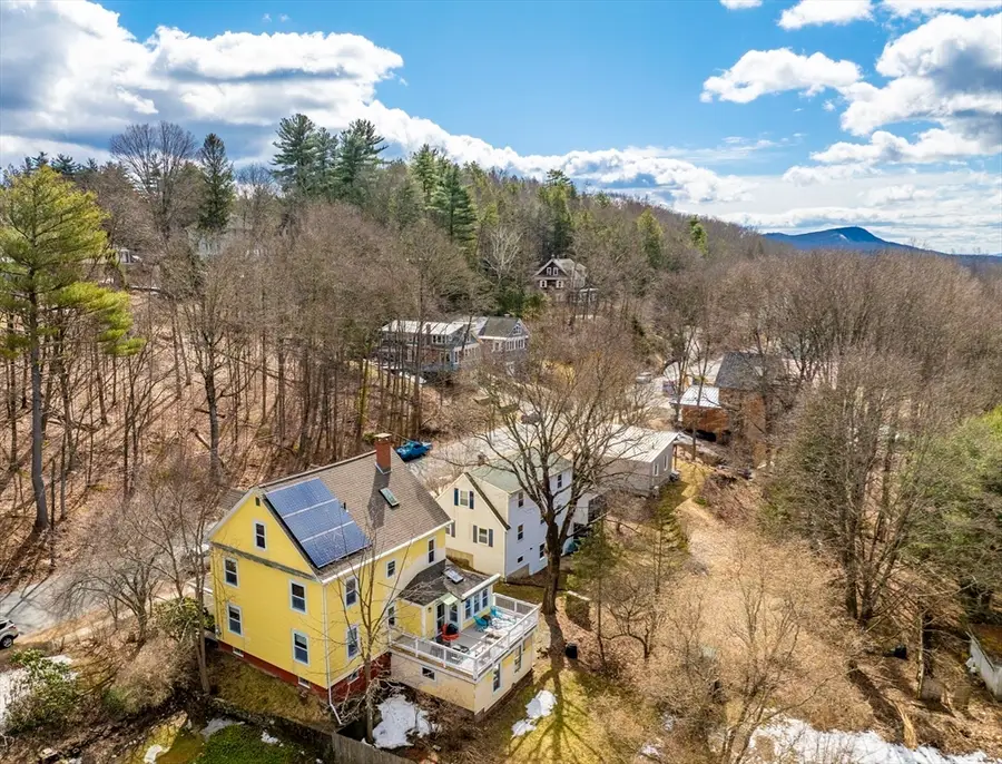 50 James St, Greenfield, MA 01301 - #3