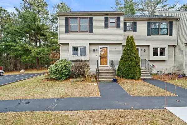 55 Minot Ave #55, Wareham, MA 02571