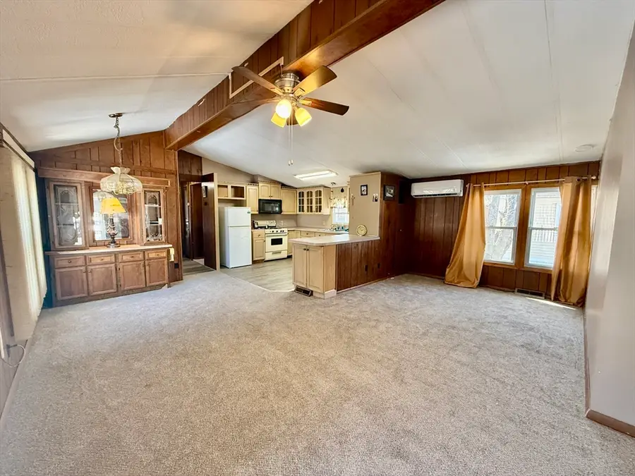 141 Edbert St, Chicopee, MA 01020 - #2