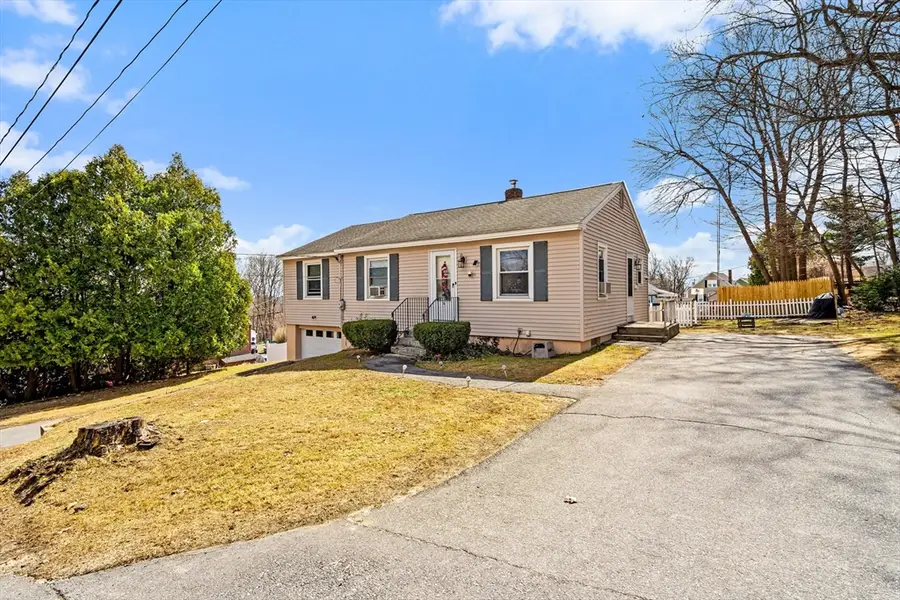 18 Mount Carmel St, Fitchburg, MA 01420 - #3