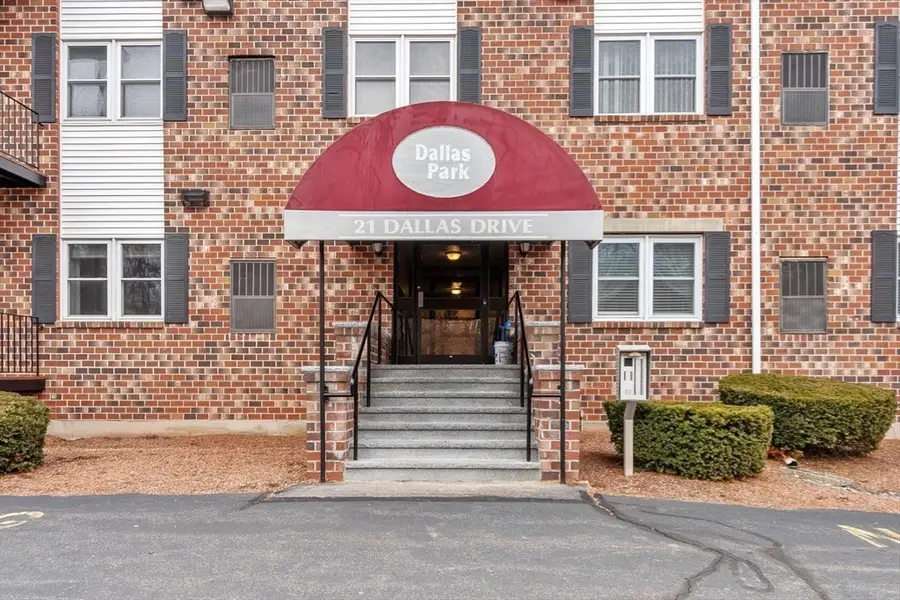 21 Dallas Dr #301, Dracut, MA 01826 - #3