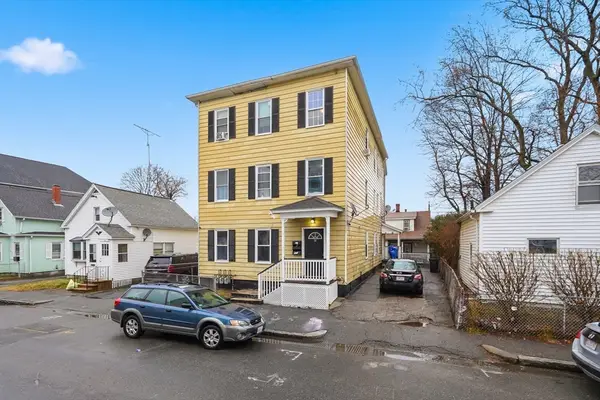 14-14 1/2 Hacker Street, Worcester, MA 01603