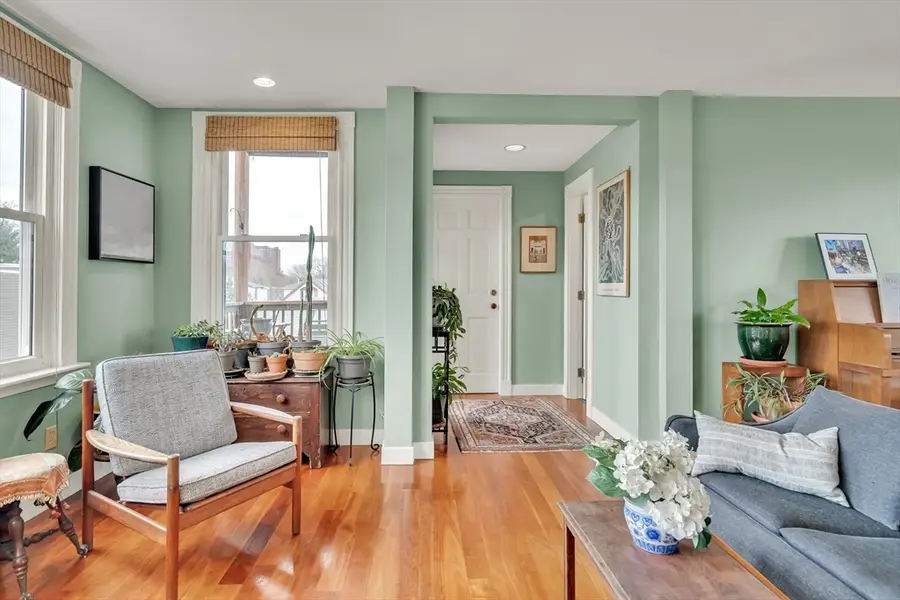 66 Reed St Ct #3, Cambridge, MA 02140 - #3